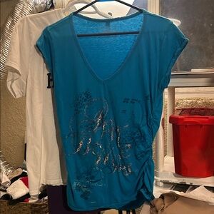 Apple Bottoms Teal V-Neck Graphic Top